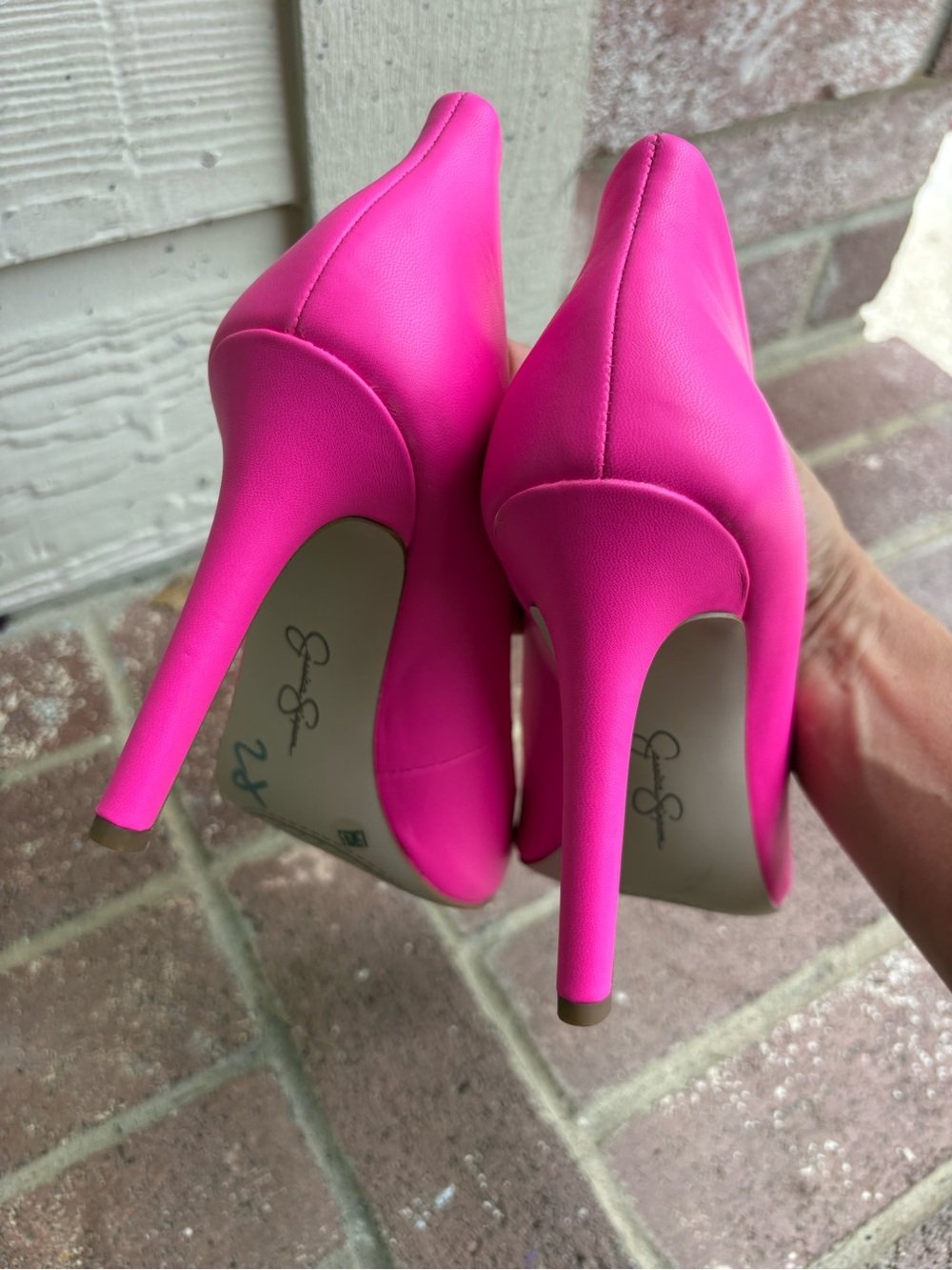 Jessica Simpson Bright Pink Pointed Toe Pumps - Picture 4 of 6